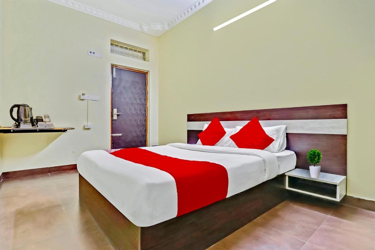 Oyo J P Palace Hotel Dod Ballāpur Exterior foto